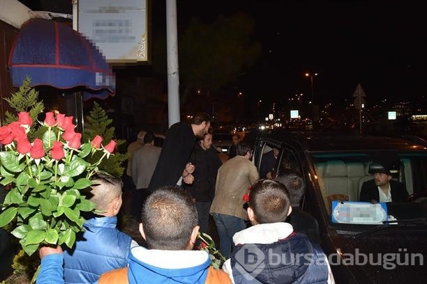 Semih Erden ve Kerem Tunçeri'nin çiçekçi polemiği!