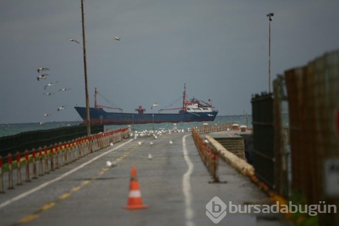 Marmara Denizi'nde ulaşıma poyraz engeli