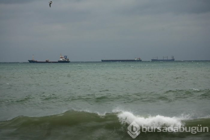 Marmara Denizi'nde ulaşıma poyraz engeli