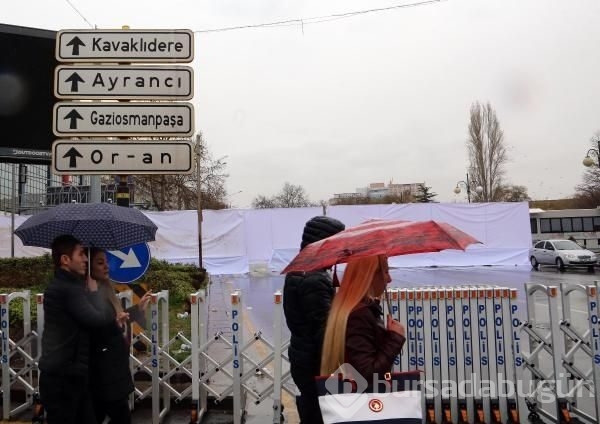 Patlama bölgesi görünmemesi için kapatıldı