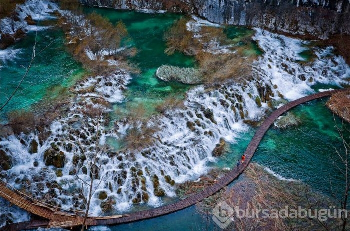 Plitvice Gölleri görenleri büyülüyor