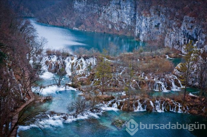 Plitvice Gölleri görenleri büyülüyor