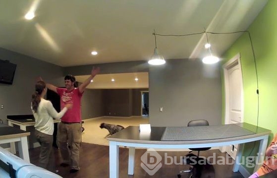 Karısının yokluğunda bakın ne yaptı