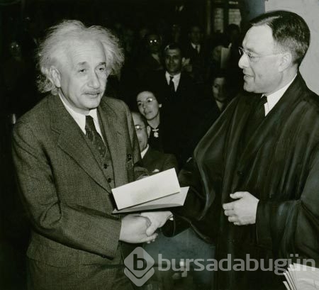 Bilinmeyen yönleriyle Einstein