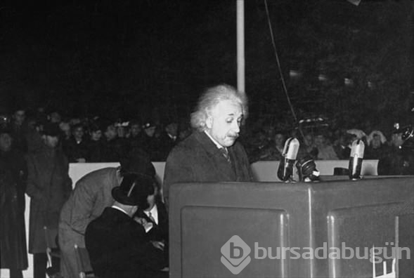 Bilinmeyen yönleriyle Einstein