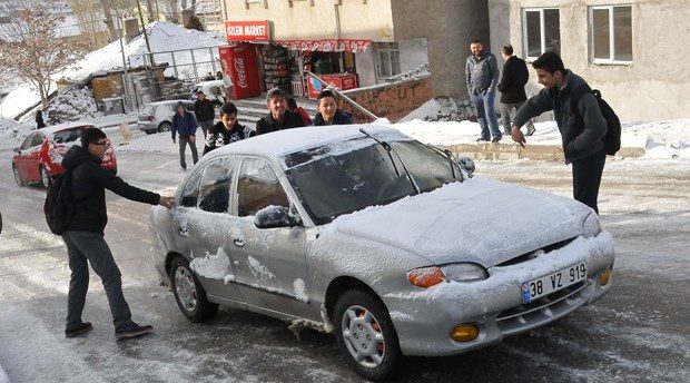 Mart ortasında kış geri geldi