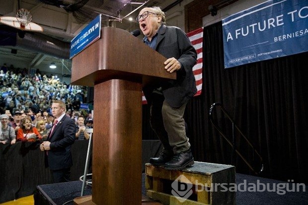 Ünlü komedyenden Demokrat Parti aday adayı Sanders'e destek