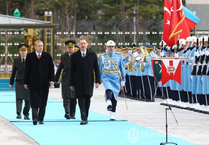 Cumhurbaşkanı Erdoğan, Azerbaycan Cumhurbas&#807;kanı Aliyev'i törenle karşıladı