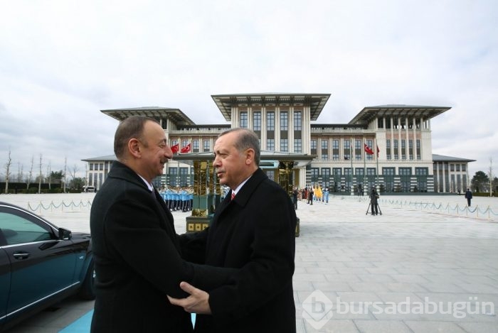 Cumhurbaşkanı Erdoğan, Azerbaycan Cumhurbas&#807;kanı Aliyev'i törenle karşıladı