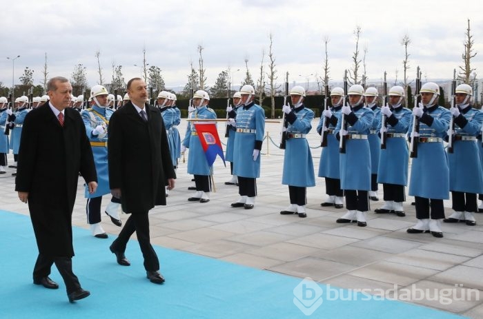 Cumhurbaşkanı Erdoğan, Azerbaycan Cumhurbas&#807;kanı Aliyev'i törenle karşıladı