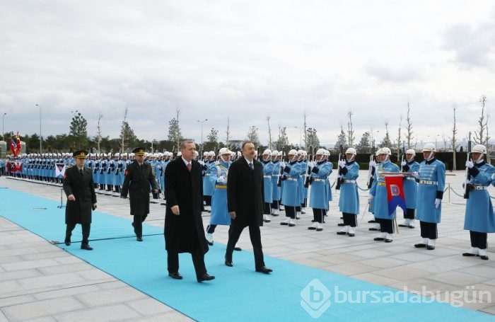 Cumhurbaşkanı Erdoğan, Azerbaycan Cumhurbas&#807;kanı Aliyev'i törenle karşıladı