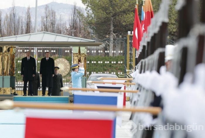 Cumhurbaşkanı Erdoğan, Azerbaycan Cumhurbas&#807;kanı Aliyev'i törenle karşıladı
