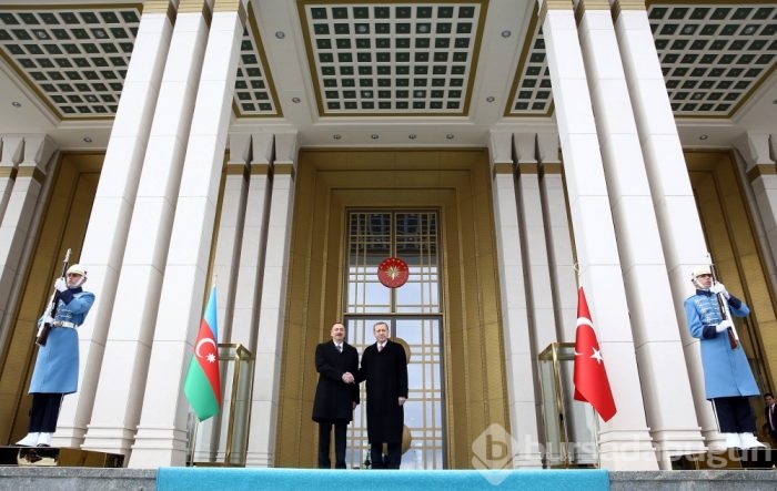 Cumhurbaşkanı Erdoğan, Azerbaycan Cumhurbas&#807;kanı Aliyev'i törenle karşıladı