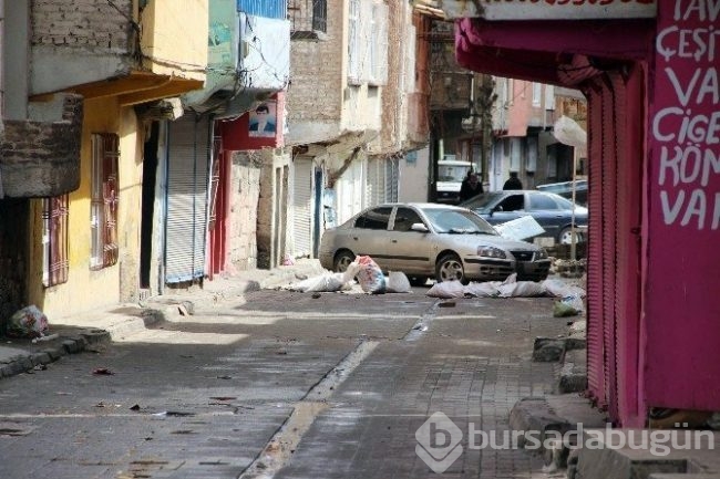 Diyarbakır karıştı: 3'ü polis 6 yaralı