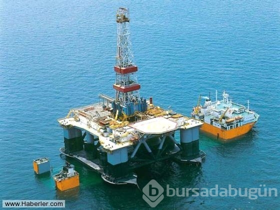 Görenlerde şaşkınlık yaratan sıradışı gemiler