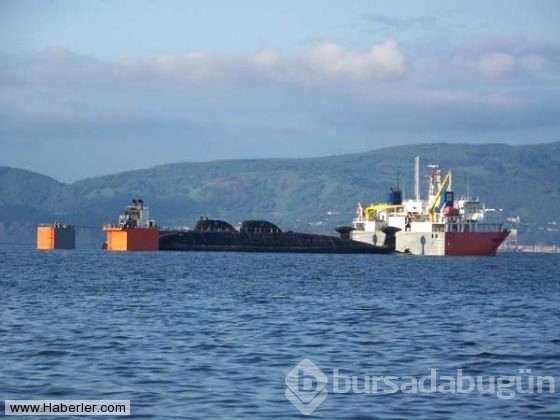 Görenlerde şaşkınlık yaratan sıradışı gemiler