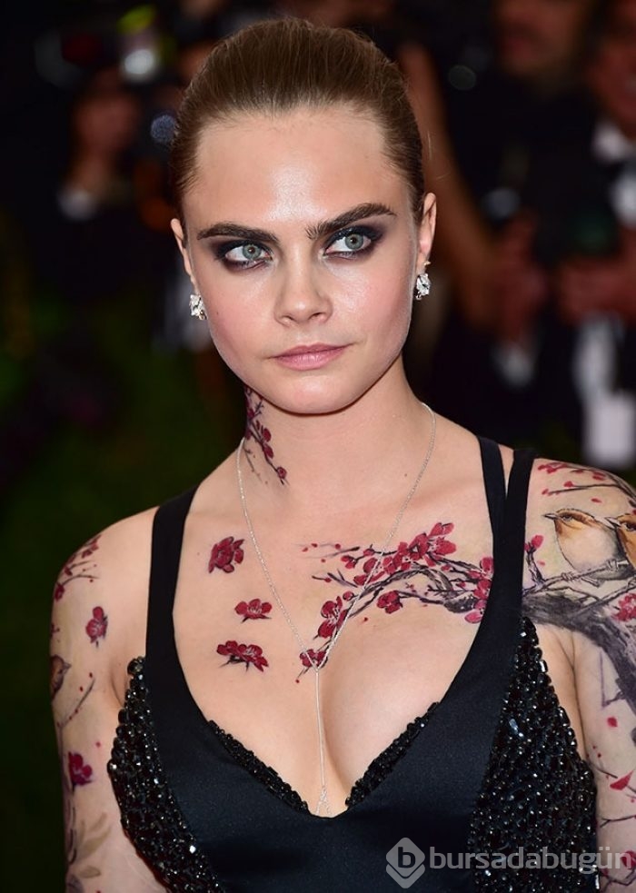 Cara Delevingne: ''Ben kimim, bunu ne için yapıyorum?''