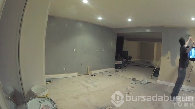 Eşinin yokluğunu fırsat bilen adam bakın ne yaptı...

