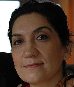 Füsun Demirel'in kovulduğu dizinin son bölümü yeniden çekildi!
