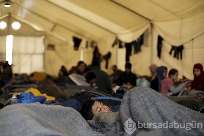 Mültecilerin İdomeni kampındaki yaşamı
