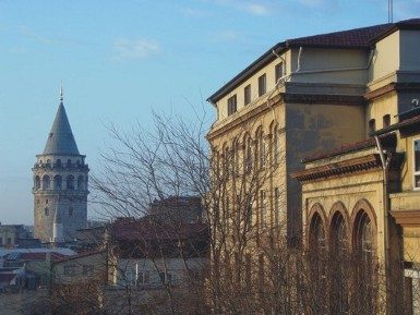 Özel Alman Lisesi güvenlik gerekçesi ile eğitimine ara verdi