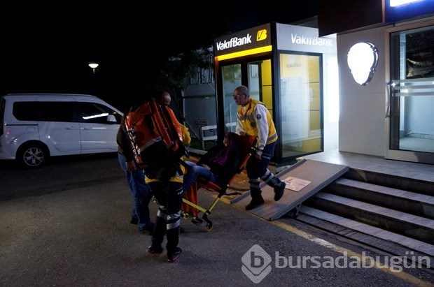 15 kişilik minibüsten 43 kaçak çıktı
