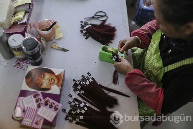 Peruk fabrikasında bir gün	

