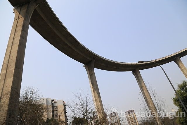 Roller Coaster gibi yol	
