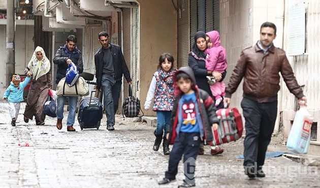 Sur'dan kaçıp Bağlar'a gelmişlerdi, yeniden yollara düştüler