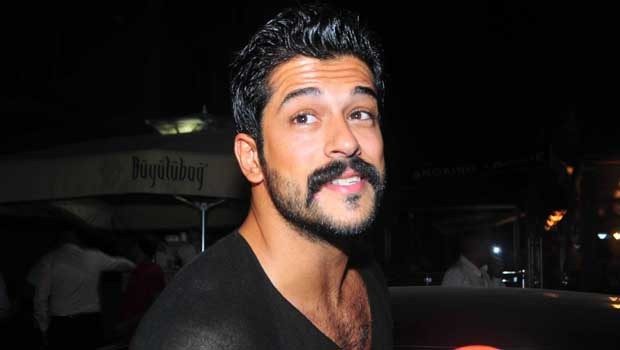 Burak Özçivit'e kötü haber