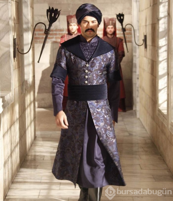 Burak Özçivit'e kötü haber