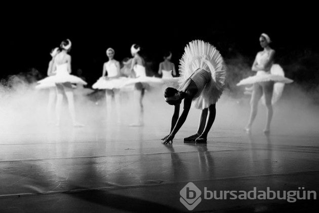 Fotoğraflarla balerinlerin sihirli dünyasının perde arkası