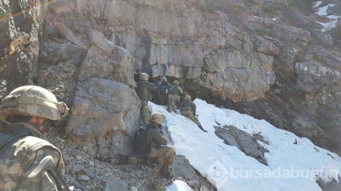 Tunceli'de komandolardan mağara operasyonu