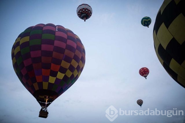 Sıcak hava balonları buluşması