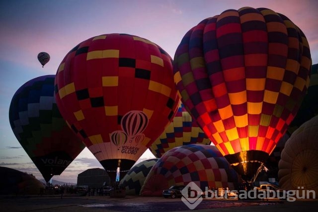 Sıcak hava balonları buluşması