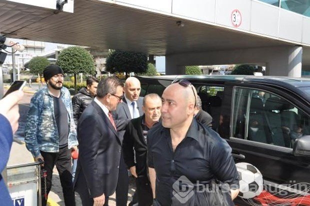 Milliler havaalanına tek tek geldi