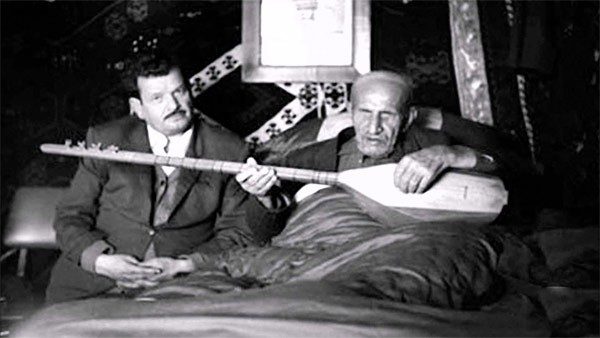 Aşık Veysel'in ilk karısı başka biriyle kaçınca...