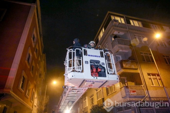 Sultangazi'de öğrenci yurdunda yangın