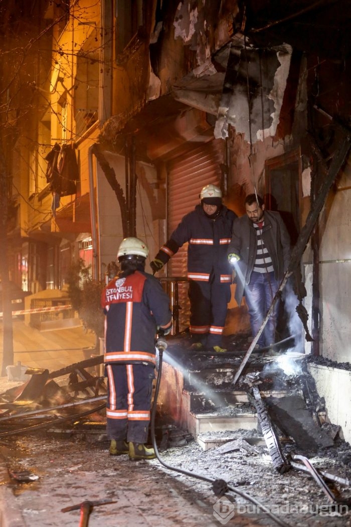 Sultangazi'de öğrenci yurdunda yangın
