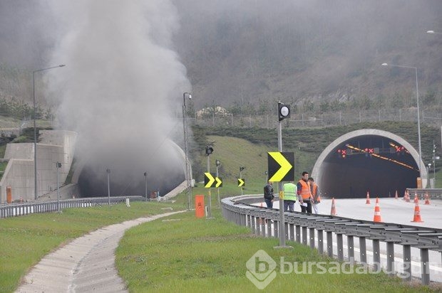 TIR yandı, Bolu Dağı Tüneli ulaşıma kapandı