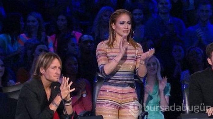 Jennifer Lopez, jüri koltuğunda gözyaşlarına boğuldu