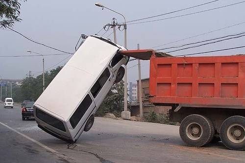 Dünyanın en acayip trafik kazaları