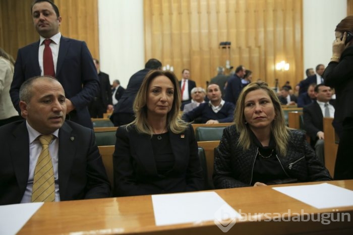 CHP Grup Toplantısı'na Aylin Nazlıaka'dan sürpriz ziyaret