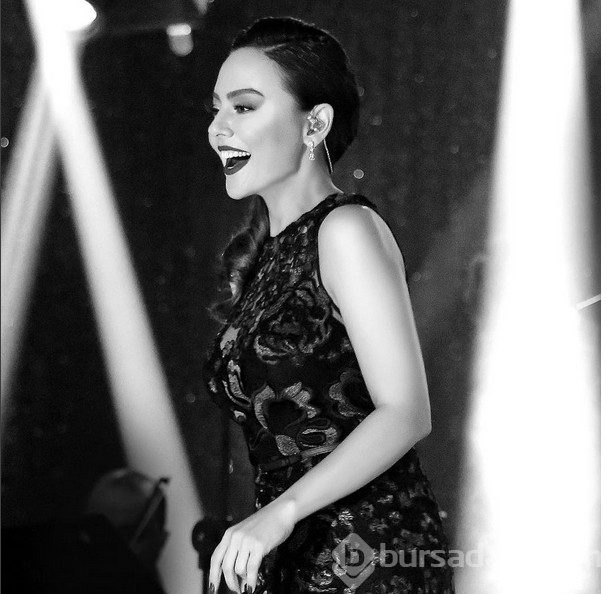 Ebru Gündeş'in paylaşımları olay oldu!