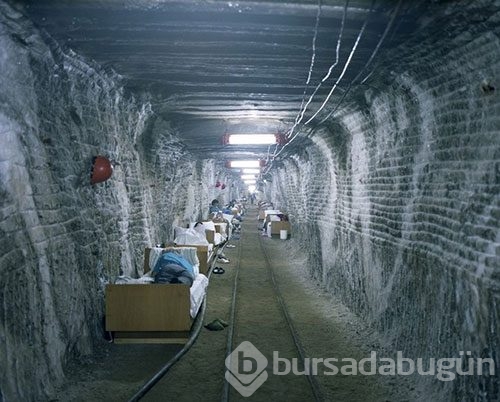 Şifa için yerin 288 metre altına iniyorlar