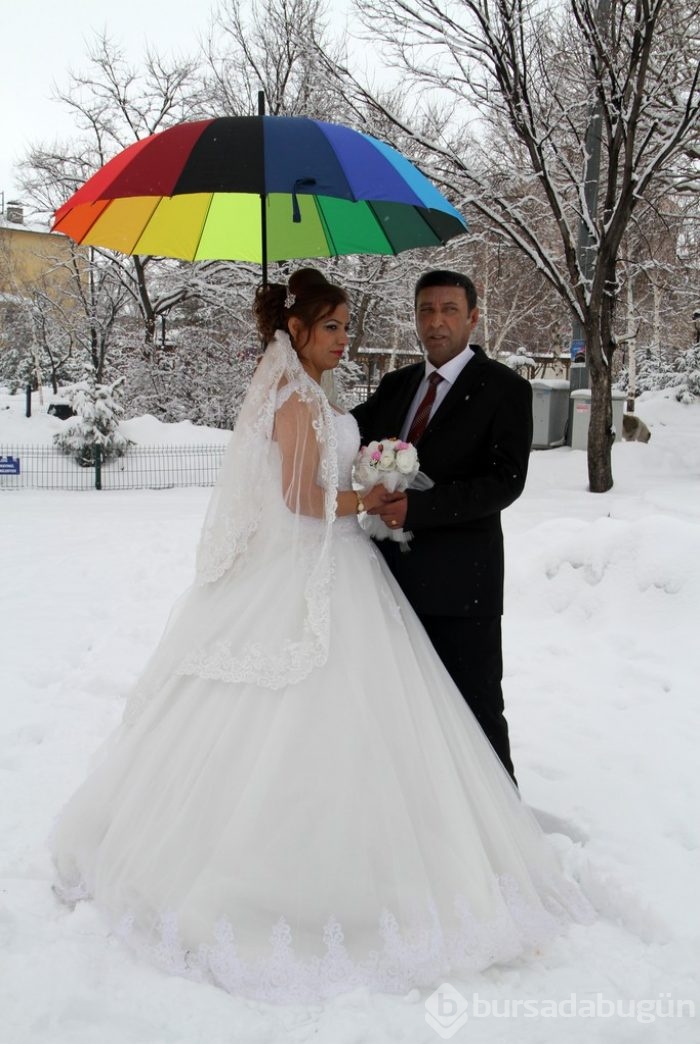 Ardahan güne karla uyandı