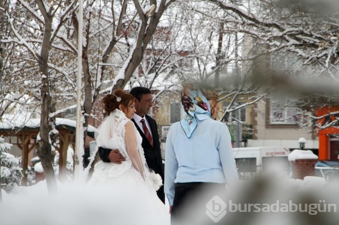 Ardahan güne karla uyandı