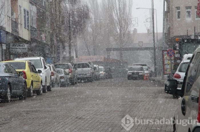 Ardahan güne karla uyandı