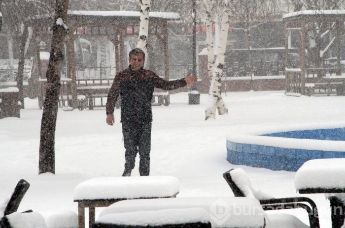 Ardahan güne karla uyandı