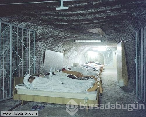 Şifa için yerin 288 metre altına iniyorlar